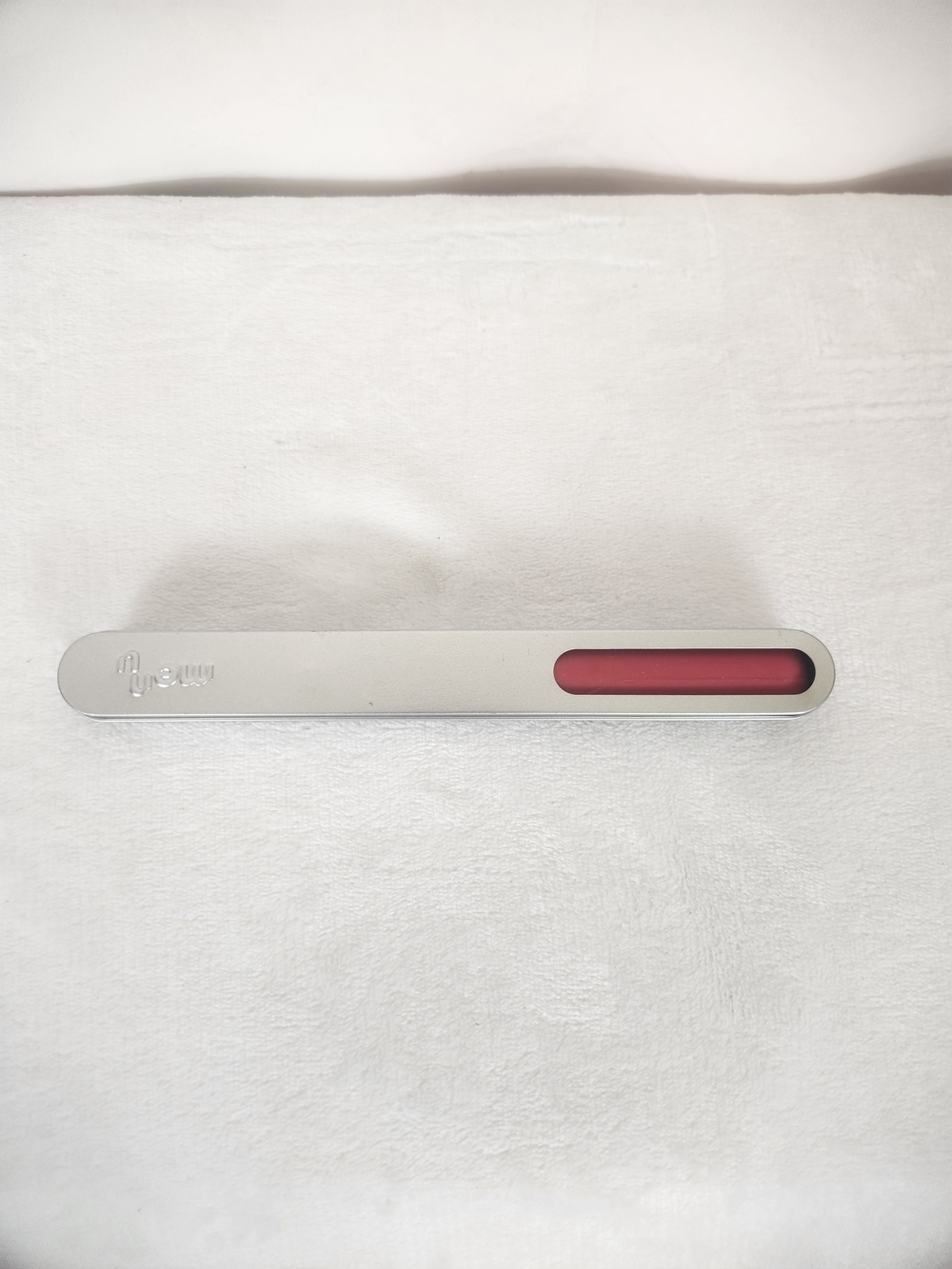 EUC MENU Propeller Silicone Red Trivet in Storage Container